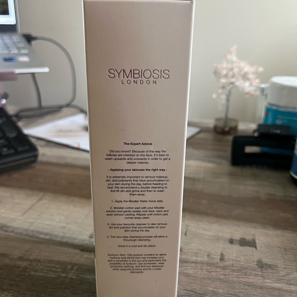 Charcoal Micellar Water - Picture 3 of 10